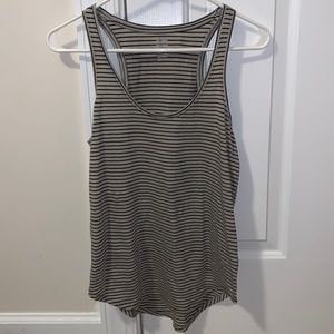 *NWT* Old Navy relaxed tank top